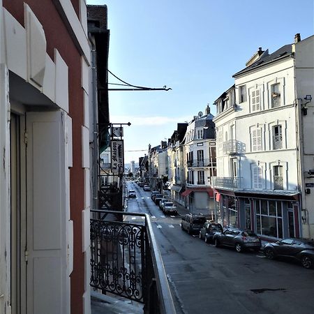 Apartamento Le Capitaine Jack Trouville-sur-Mer Exterior foto
